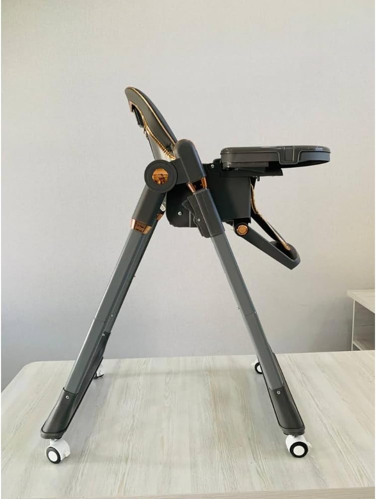 The Kidilo high chair features a modern design and an elegant gray color, providing comfort and safety for your child during mealtime. It is equipped with a comfortable, padded seat and a safety harness to keep the child secure (Gray).