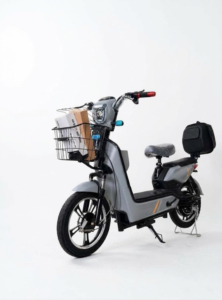 The Turbo Electric Scooter Practical and superior quality on the road – powerful performance meets modern design(gray).