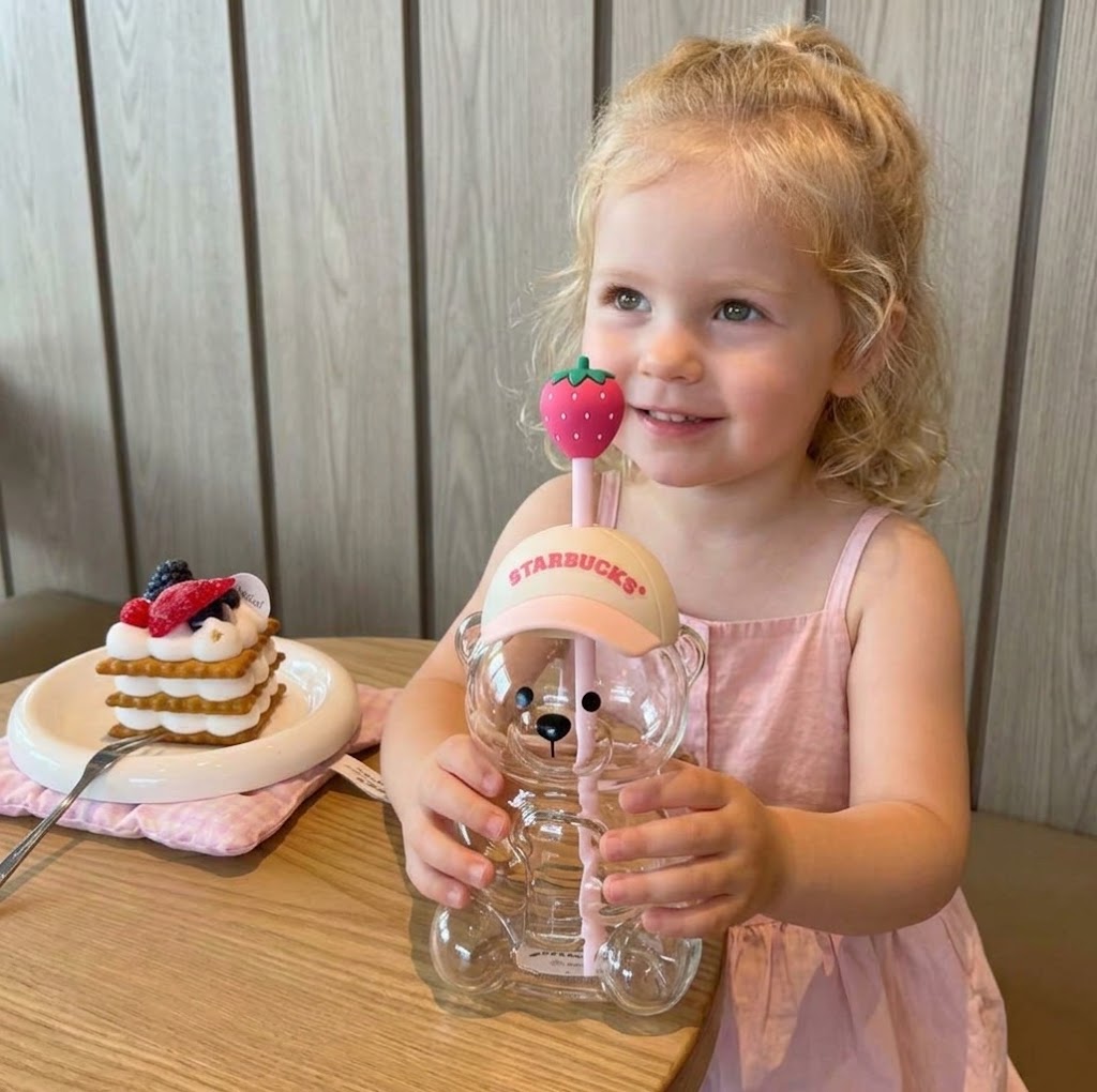 🍓 Cute Teddy Bear Bottle/Cup with a Strawberry Straw! From Happy Kiddo 🍓
